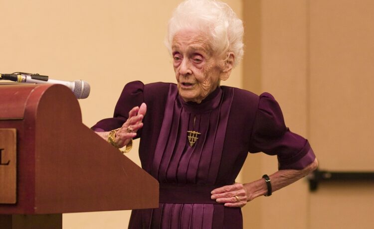 Rita Levi-Montalcini, la scienziata italiana che ha vinto il premio Nobel